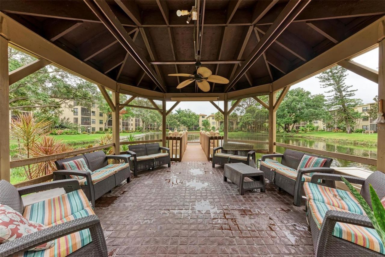 390 301 Boulevard W, Unit 8C, Bradenton, FL 34205 Photo