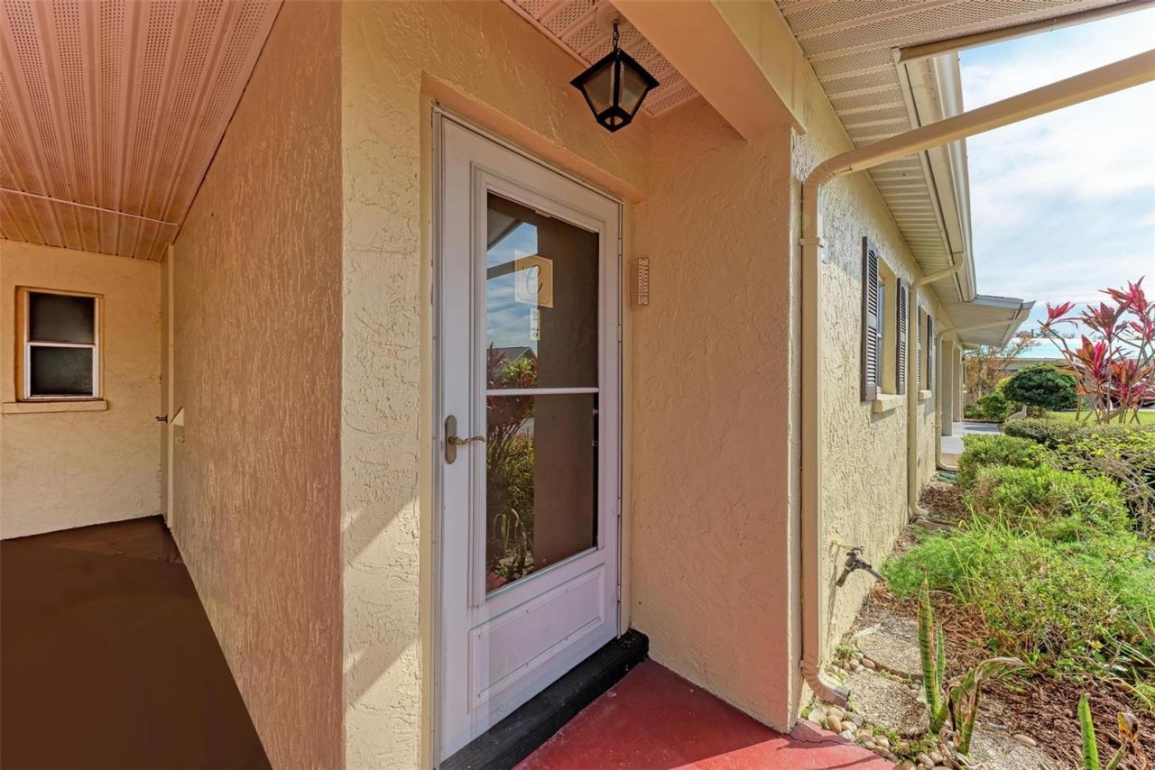 390 301 Boulevard W, Unit 8C, Bradenton, FL 34205 Photo