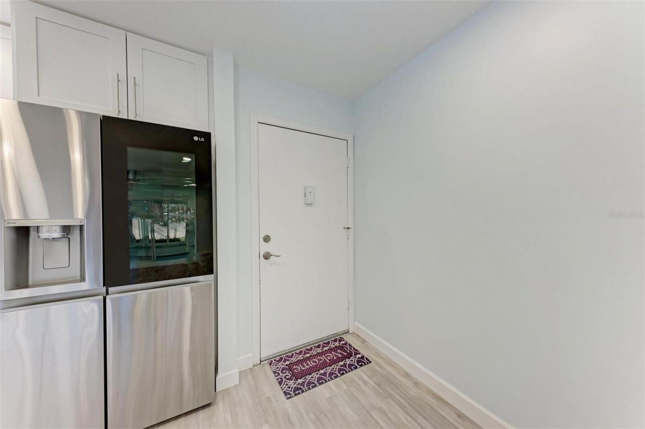 390 301 Boulevard W, Unit 8C, Bradenton, FL 34205 Photo