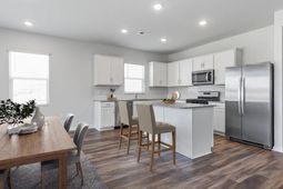 4231 Sylvan Loop photo 4