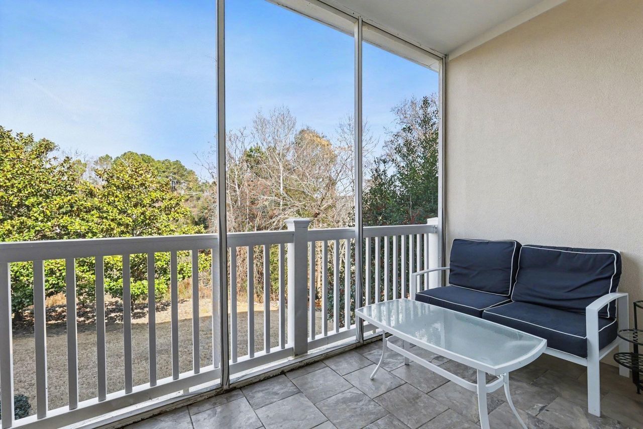 2241 Waterview Dr. Photo 16