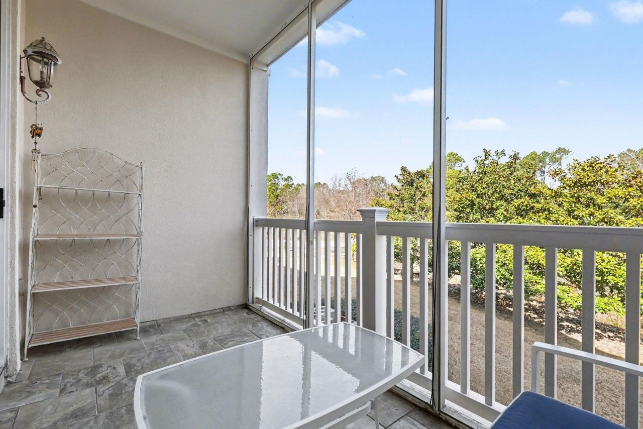 2241 Waterview Dr. Photo 17