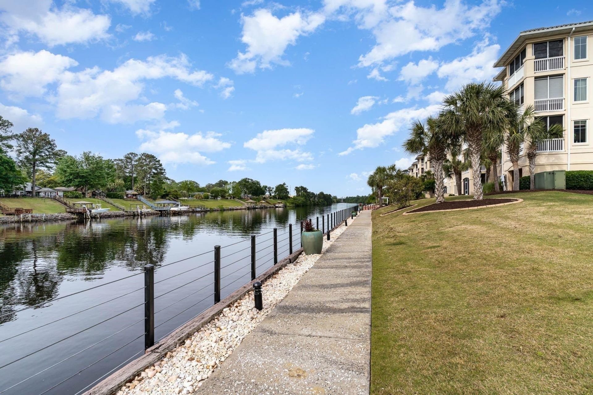 2241 Waterview Dr. Photo 34