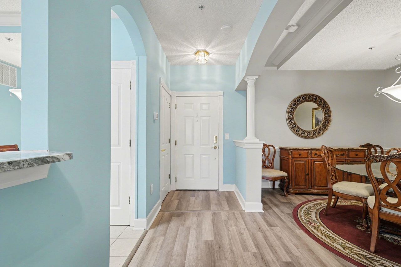 2241 Waterview Dr. Photo 4