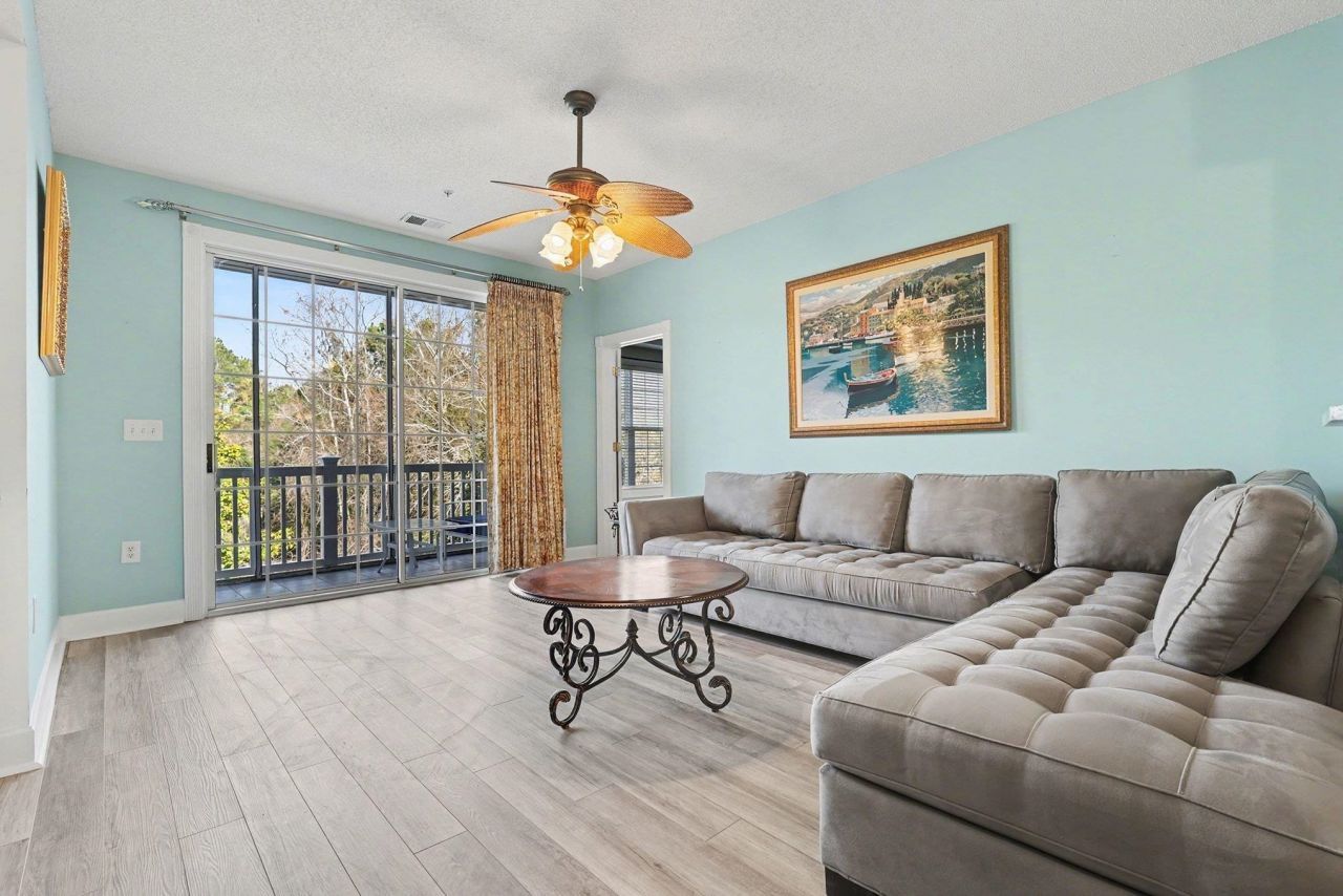 2241 Waterview Dr. Photo 7