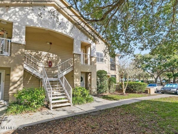 27 ARBOR CLUB Drive, Unit 209, Ponte Vedra Beach, FL 32082