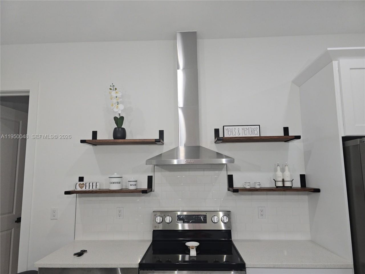 939 Sentinela Blvd , Lehigh Acres, FL 33974 Photo