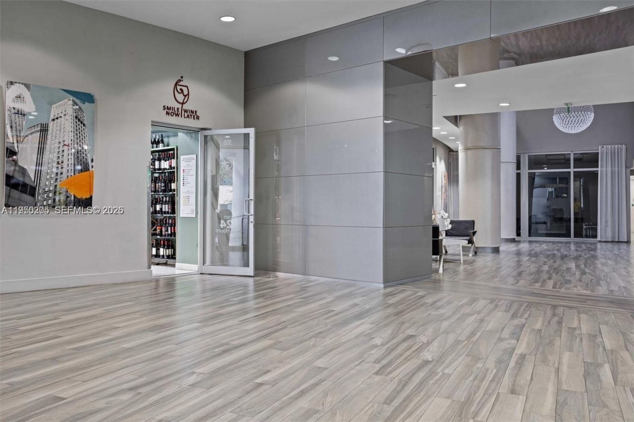 1750 N Bayshore Dr, Unit 3005, Miami, FL 33132 Photo