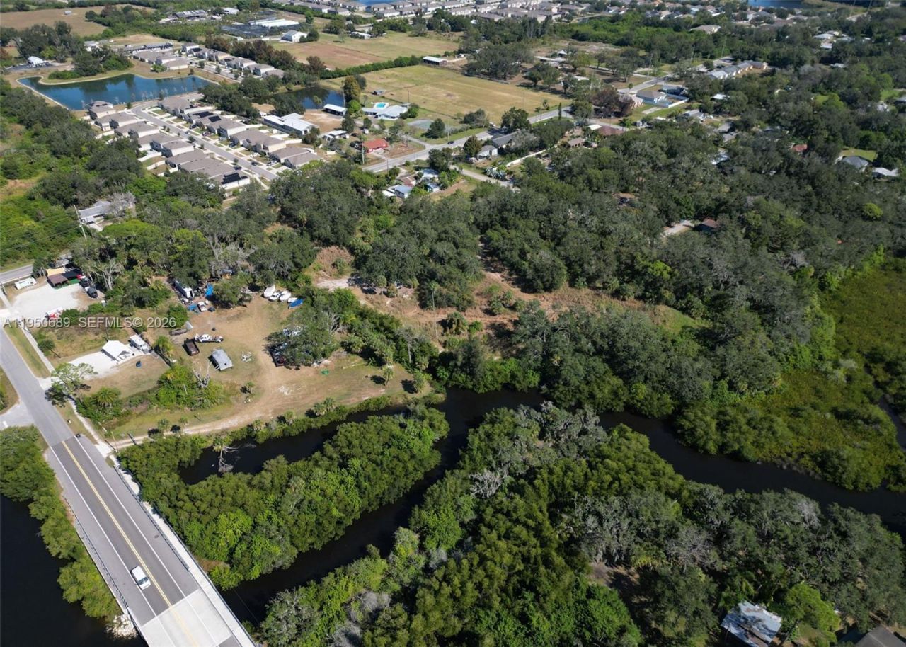 301 E Shell Point Road #77, Tampa, FL 33570 Photo