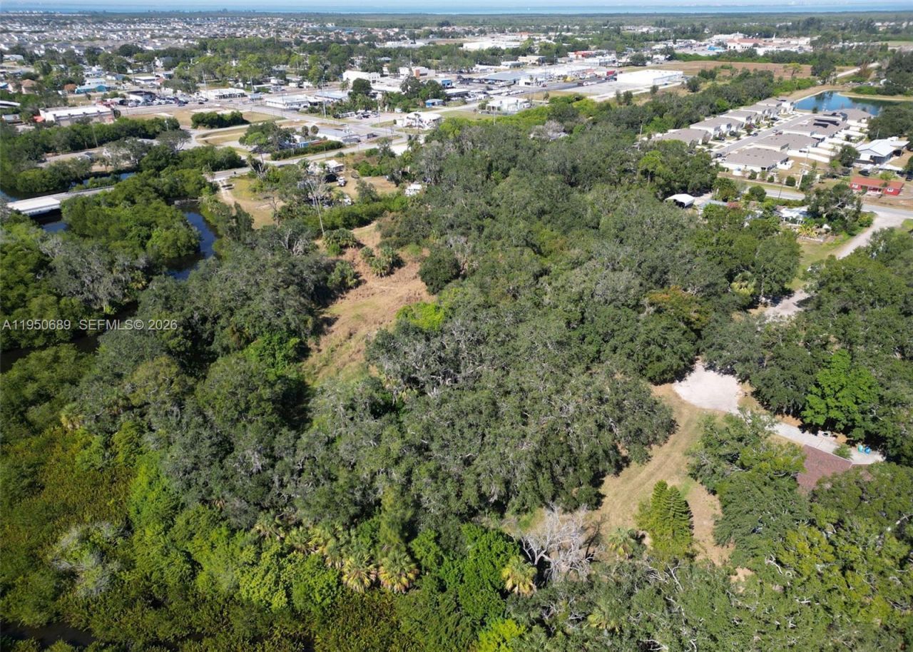 301 E Shell Point Road #77, Tampa, FL 33570 Photo