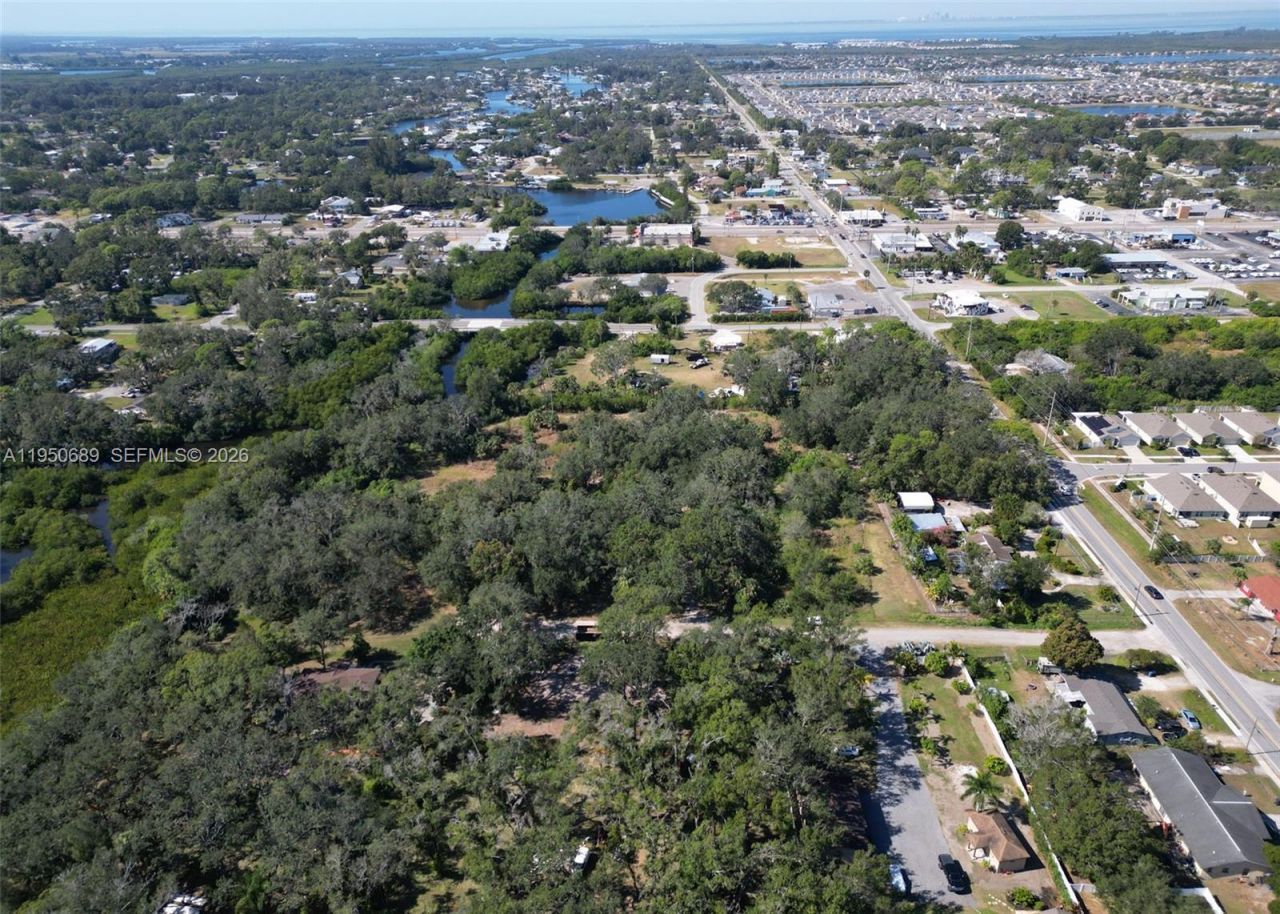 301 E Shell Point Road #77, Tampa, FL 33570 Photo