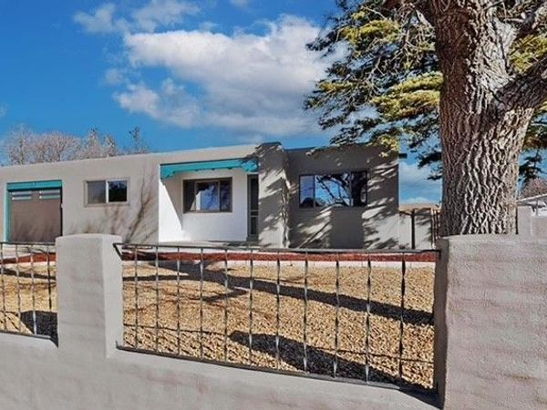 1019 Practilliano, Santa Fe, NM 87505