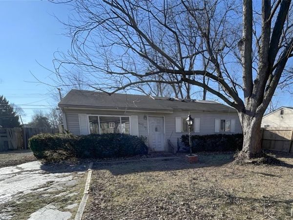 1402 Richard Drive, Cahokia, IL 62206