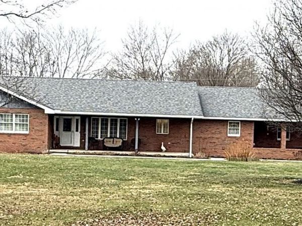 65535 8th Street Road, Cambridge, OH 43725