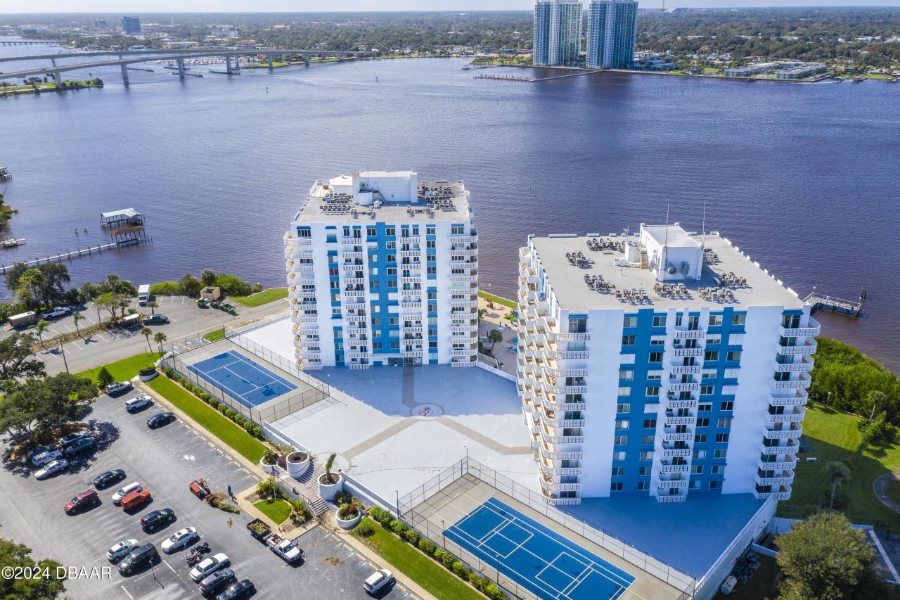 935 N Halifax Avenue, Unit 410, Daytona Beach, FL 32118 Photo