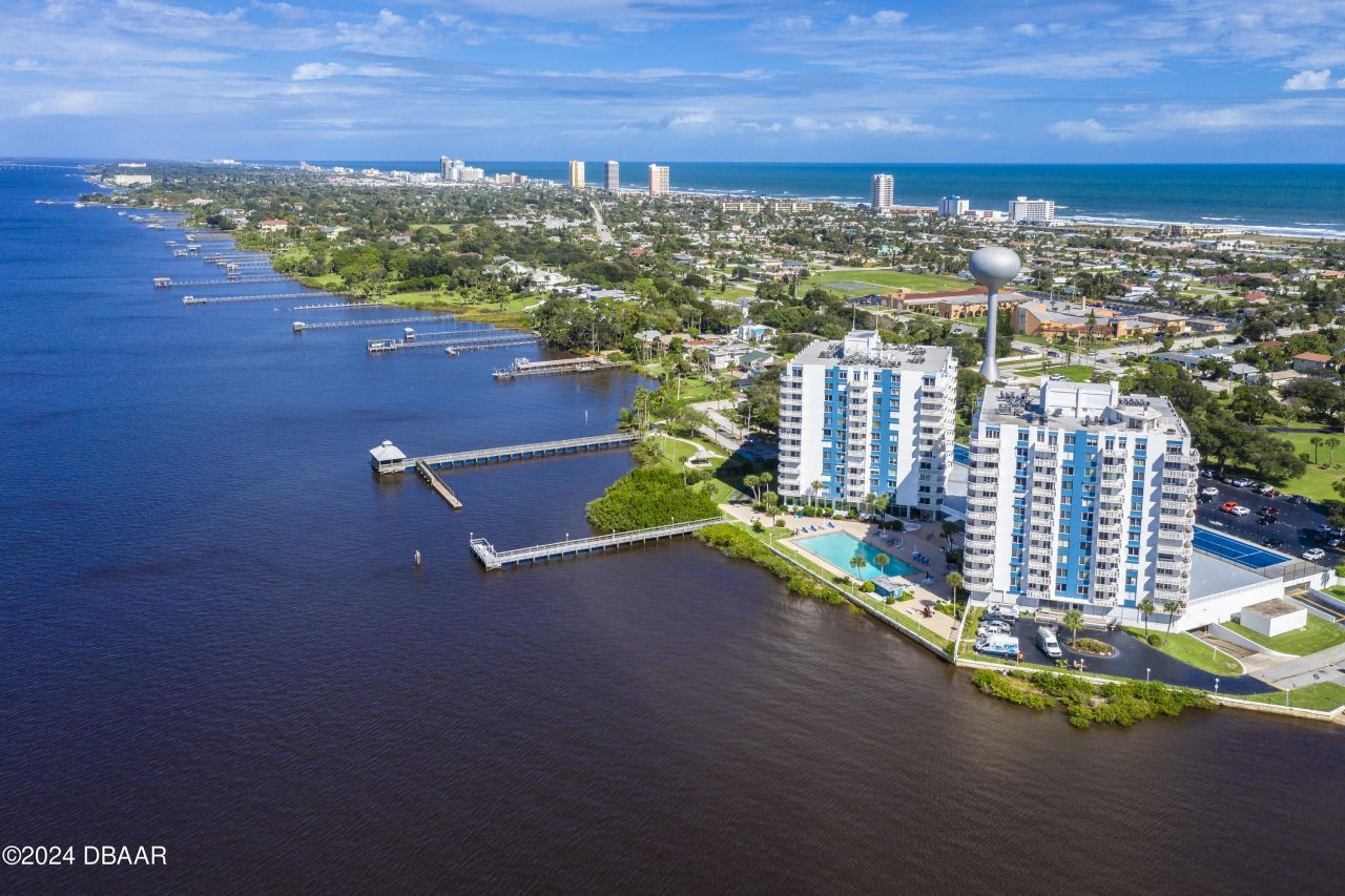 935 N Halifax Avenue, Unit 410, Daytona Beach, FL 32118 Photo