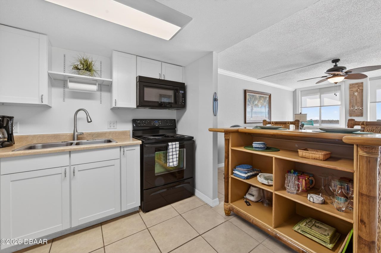 935 N Halifax Avenue, Unit 410, Daytona Beach, FL 32118 Photo