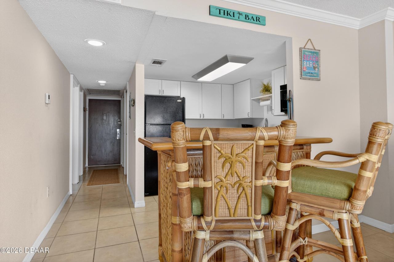 935 N Halifax Avenue, Unit 410, Daytona Beach, FL 32118 Photo
