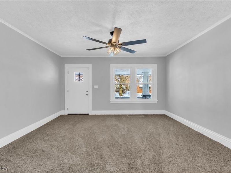 13021 West Avenue, Cleveland, OH 44111 Photo 11