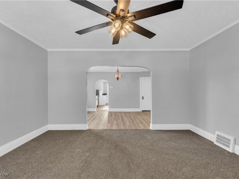 13021 West Avenue, Cleveland, OH 44111 Photo 12