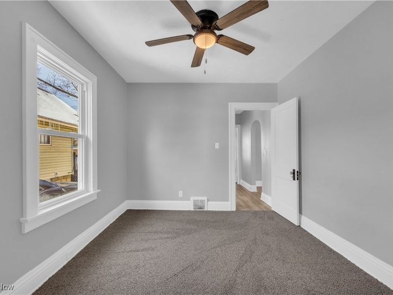 13021 West Avenue, Cleveland, OH 44111 Photo 16