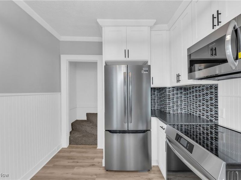 13021 West Avenue, Cleveland, OH 44111 Photo 6