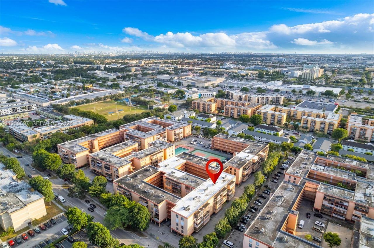 1890 W 56th St , Unit 1211, Hialeah, FL 33012 Photo