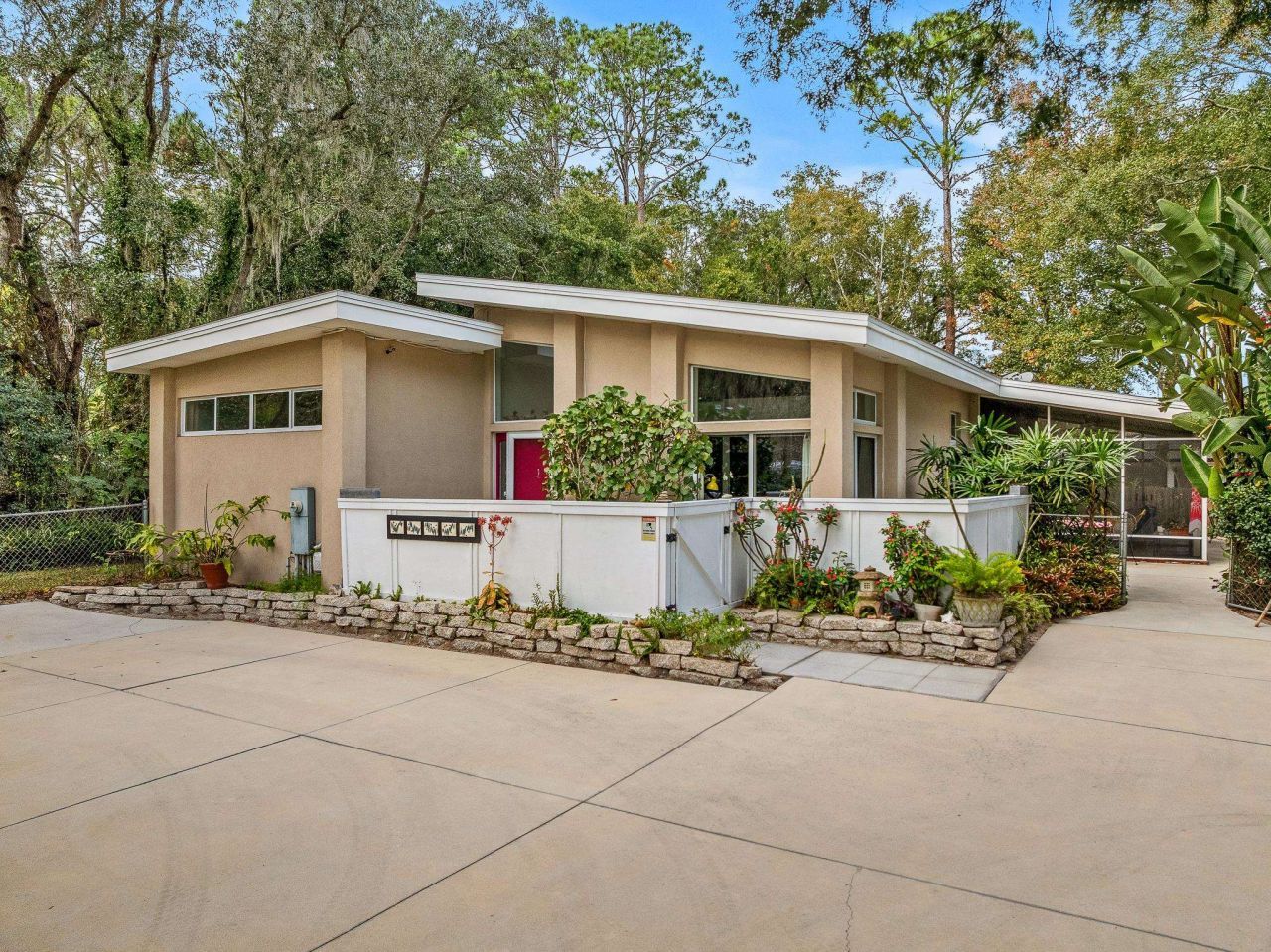 320 Ravenswood Dr, Saint Augustine, FL 32084 Main Photo