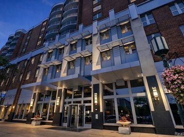 411 S OLD WOODWARD Avenue, Birmingham, MI 48009