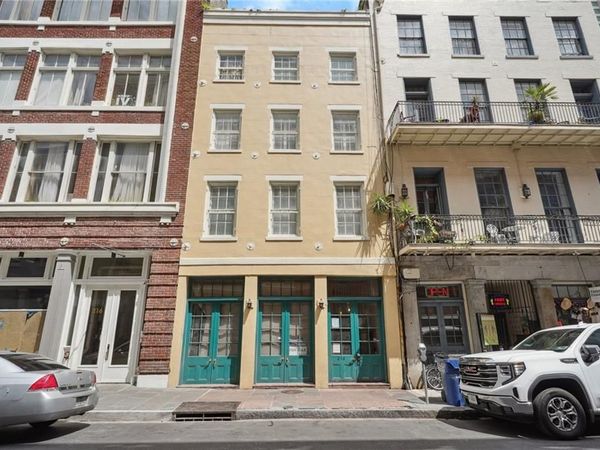214 CHARTRES Street, Unit 3, New Orleans, LA 70130