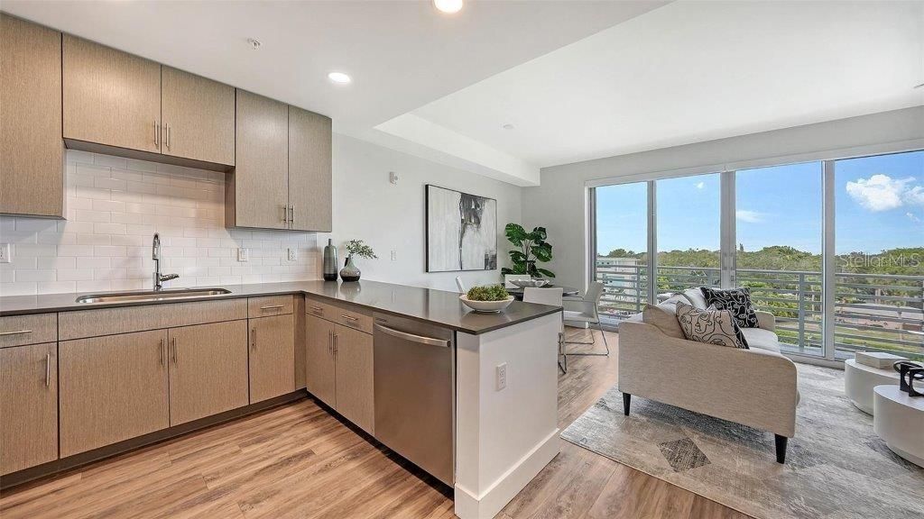 1709 N Tamiami Trail, Unit 502, Sarasota, FL 34234 Photo