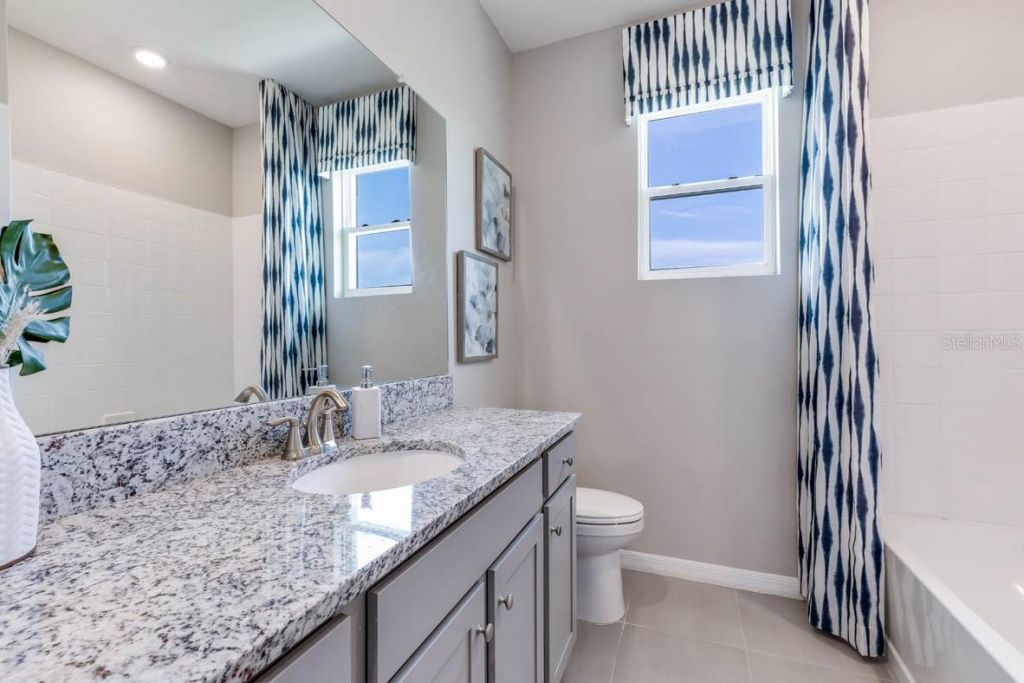 864 157th Court E, Bradenton, FL 34212 Photo