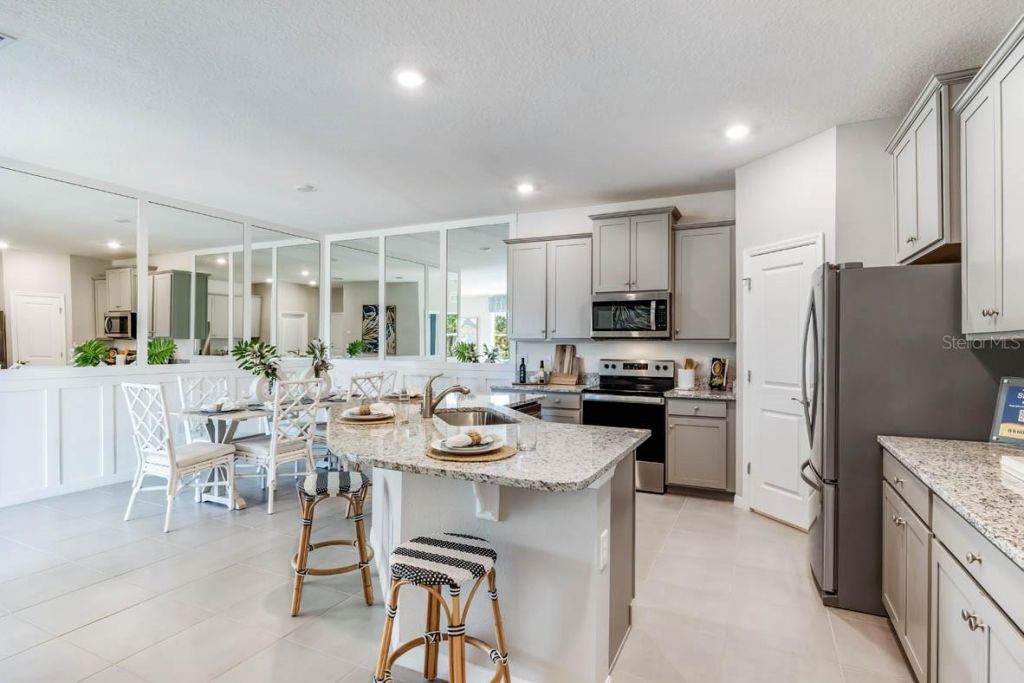 864 157th Court E, Bradenton, FL 34212 Photo