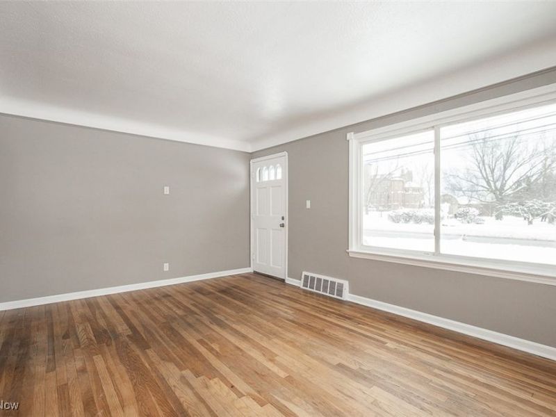 12328 Granger Road, Cleveland, OH 44125 Photo 7