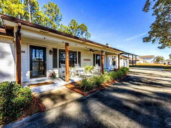 3228 N Spanish Cove Dr, Lillian, AL 36549