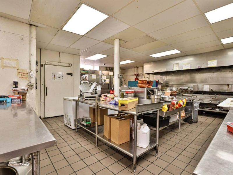 762 W Main Street, Blanchester, OH 45107 Photo 4