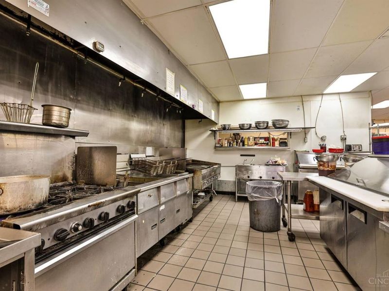 762 W Main Street, Blanchester, OH 45107 Photo 5