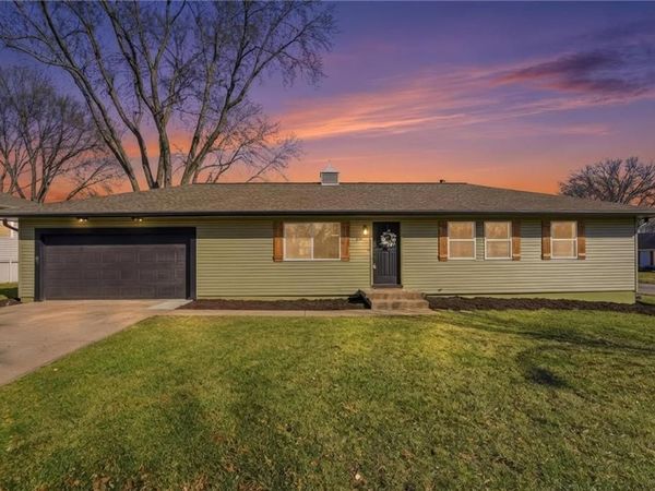 7515 N Tracy Avenue, Kansas City, MO 64118