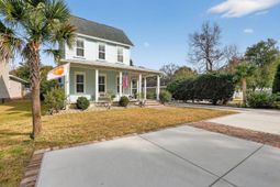 706 Kent Street photo 4