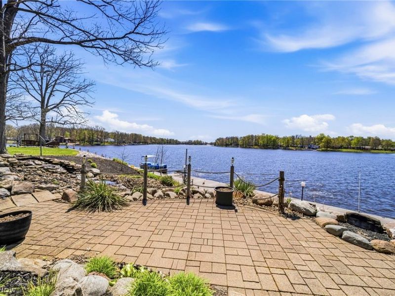 2528 Tupelo Drive, Roaming Shores, OH 44084 Photo 16