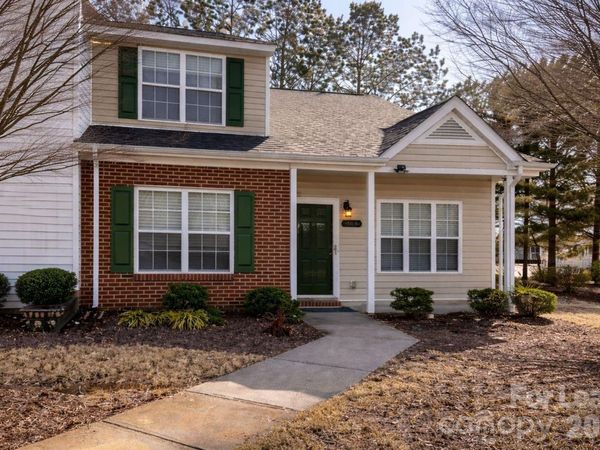 111 Lynch Circle, Mooresville, NC 28117