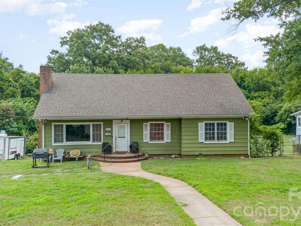 1318 Enderly Road, Charlotte, NC 28208