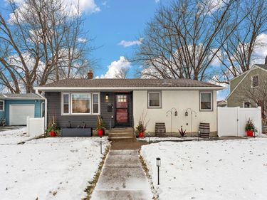 221 9th Street S, South Saint Paul, MN 55075