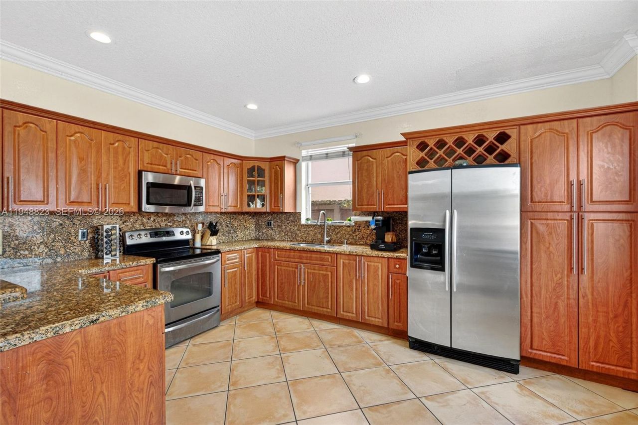 13921 SW 152nd Ter, Miami, FL 33177 Photo