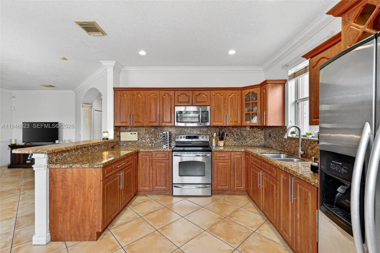 13921 SW 152nd Ter, Miami, FL 33177 Photo