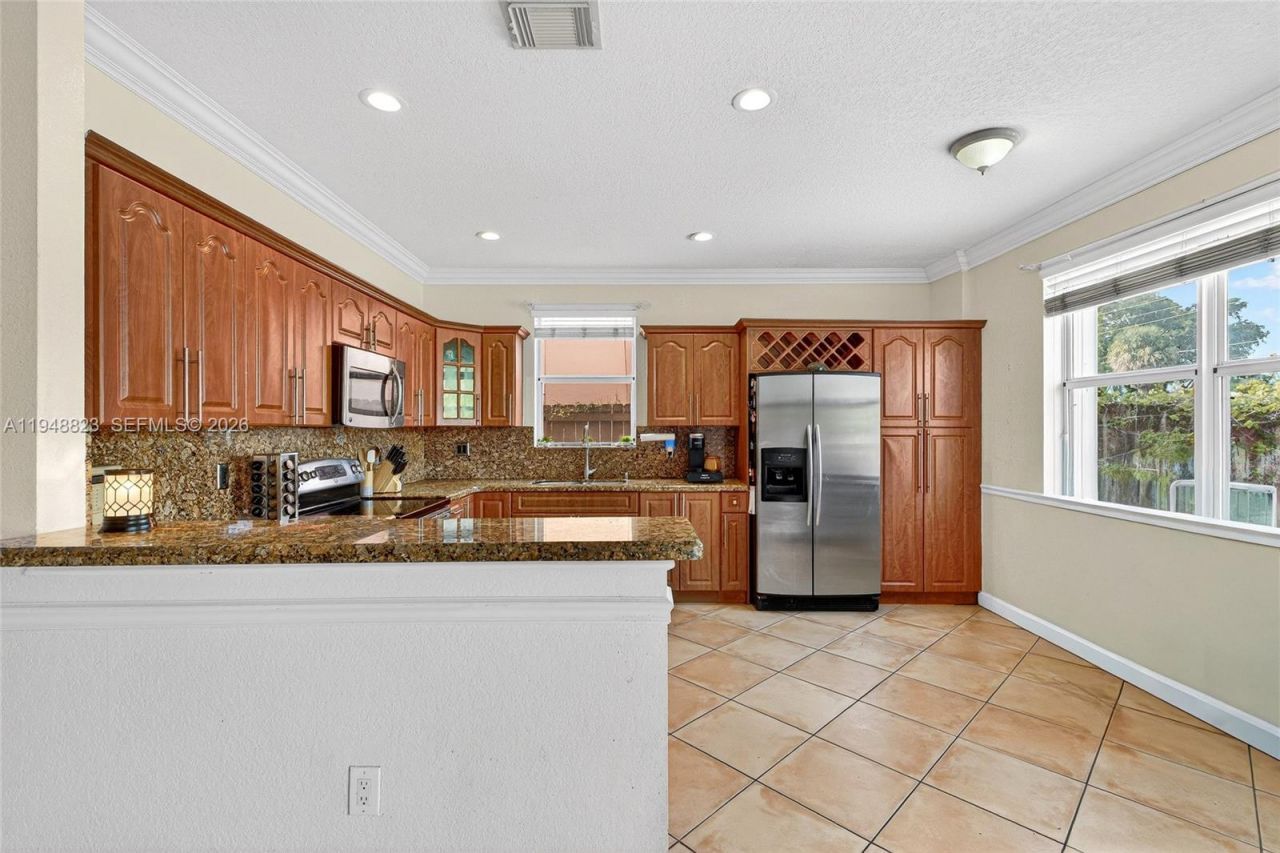 13921 SW 152nd Ter, Miami, FL 33177 Photo