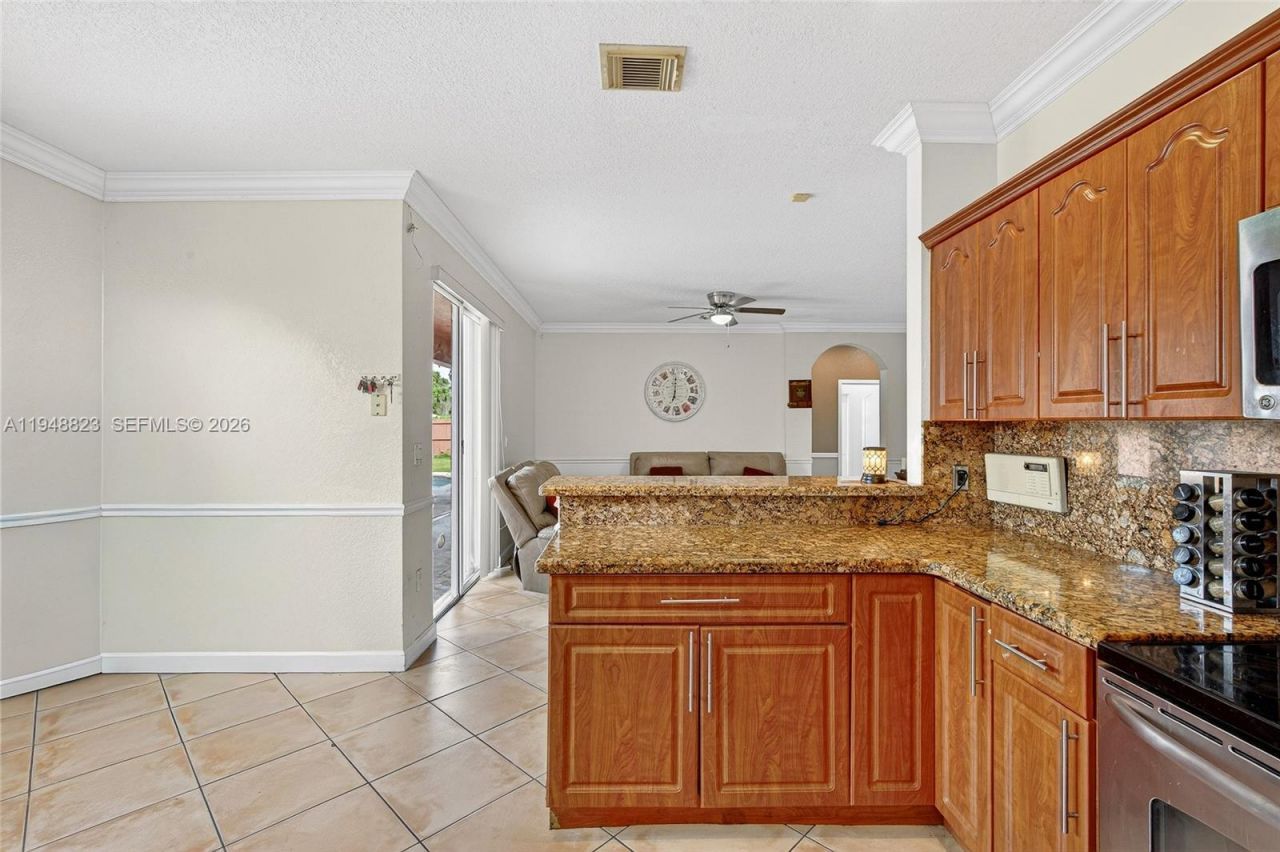 13921 SW 152nd Ter, Miami, FL 33177 Photo