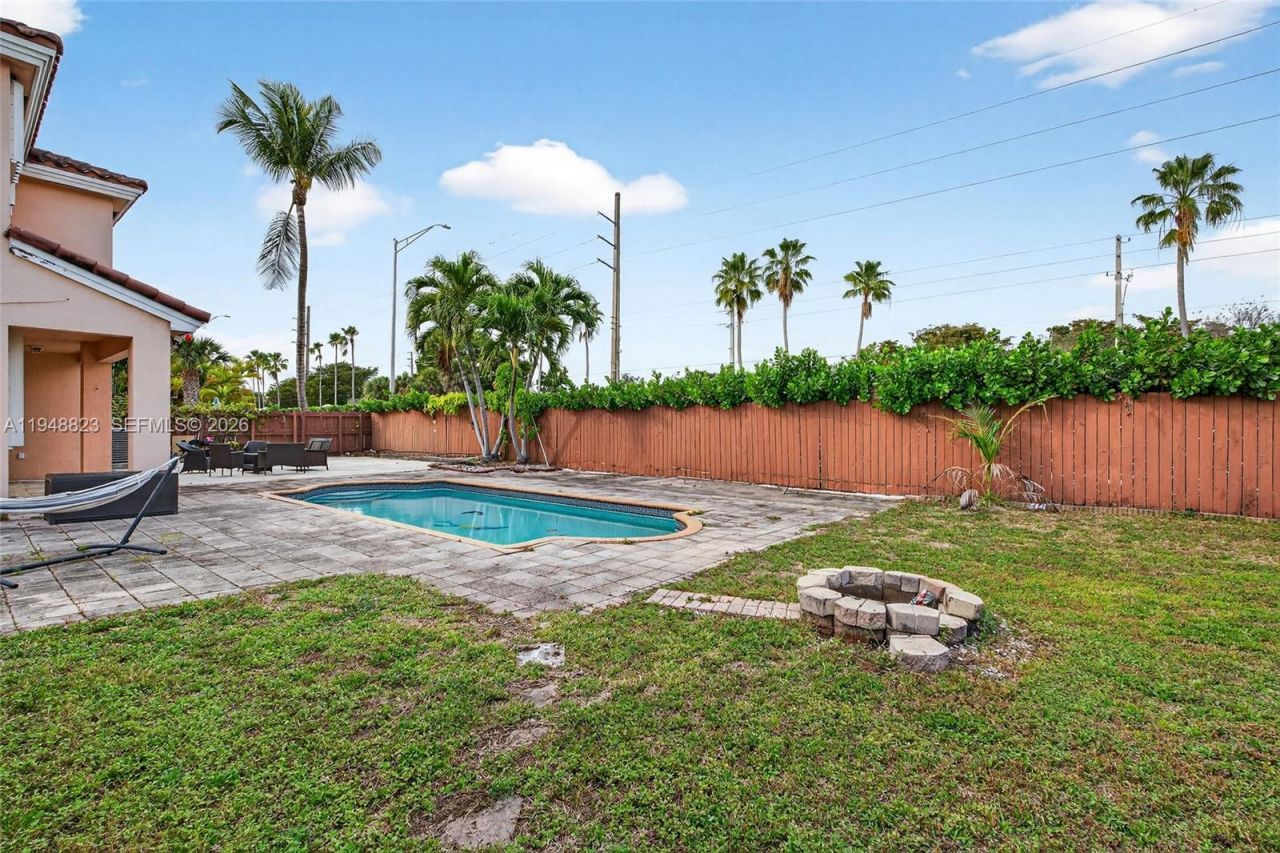 13921 SW 152nd Ter, Miami, FL 33177 Photo