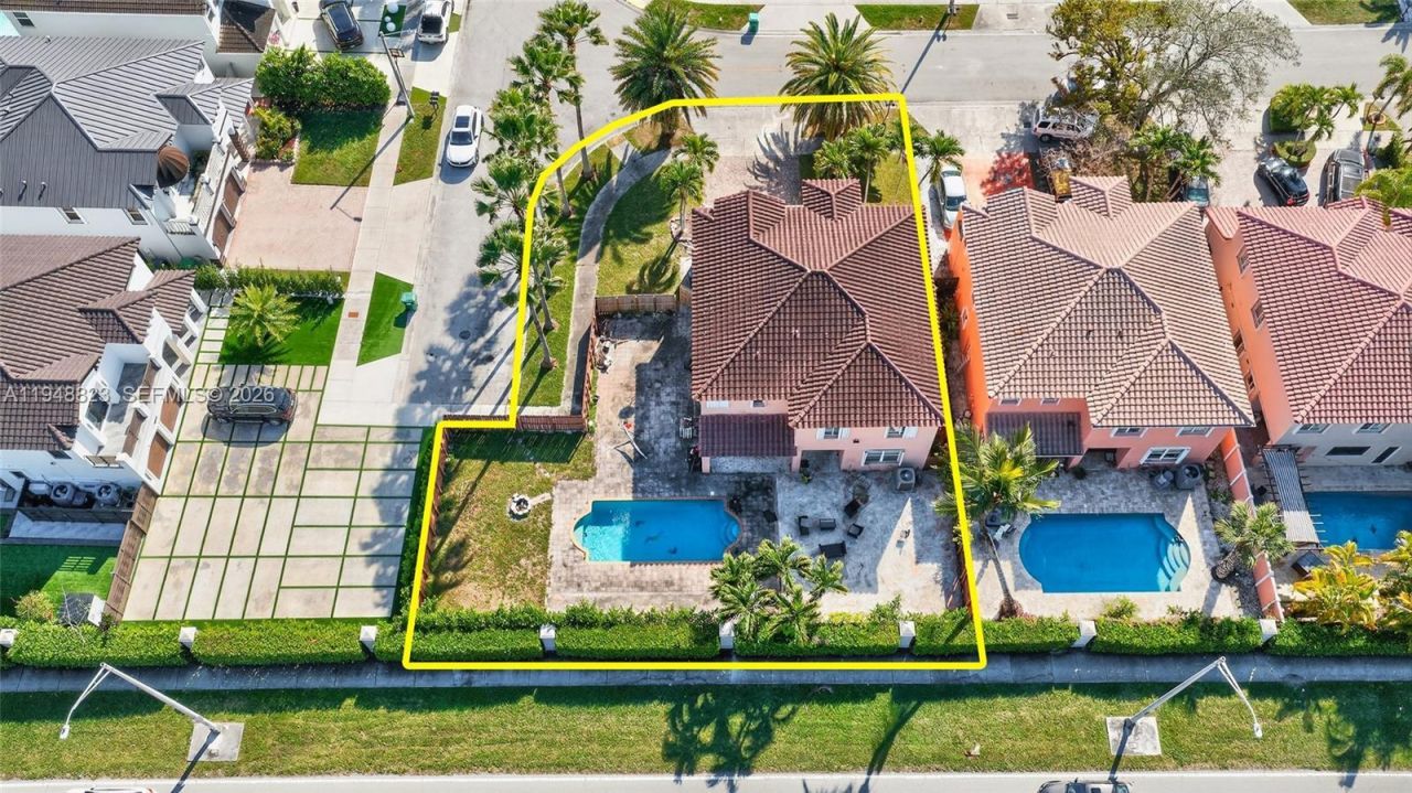 13921 SW 152nd Ter, Miami, FL 33177 Photo