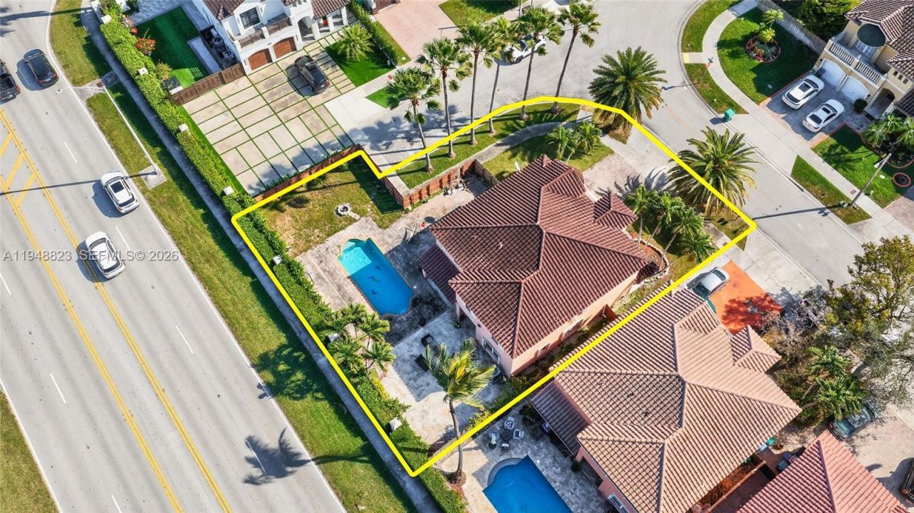 13921 SW 152nd Ter, Miami, FL 33177 Photo